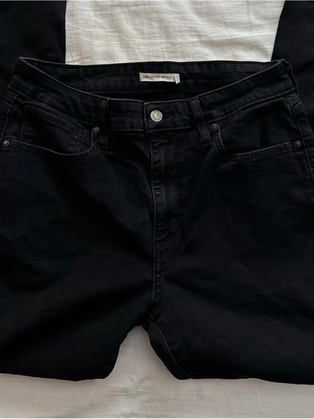Levi's 725 High Rise Bootcut Jeans - Black